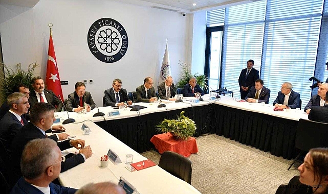 Kayseri OSB Başkanı Yalçın’dan Bakana mesleki eğitime yönelik rapor Kayseri OSB Başkanı Yalçın’dan Bakana mesleki eğitime yönelik rapor