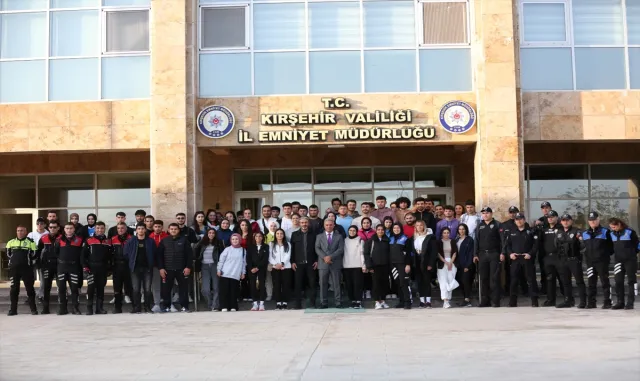 Kırşehir’de emniyet birimleri üniversite öğrencilerine tanıtıldı Kırşehir’de emniyet birimleri üniversite öğrencilerine tanıtıldı