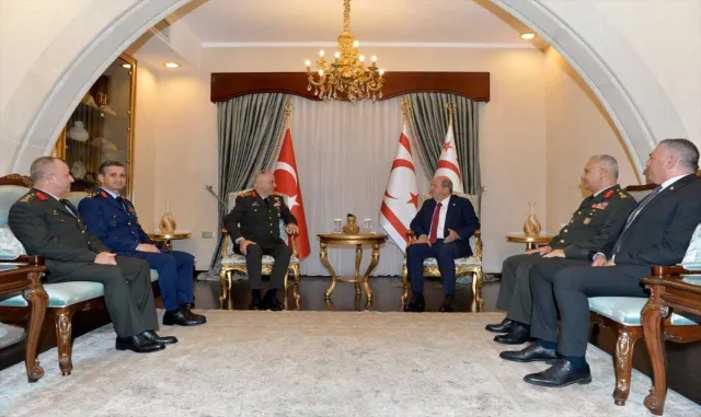 KKTC Cumhurbaşkanı Tatar, Genelkurmay Başkanı Orgeneral Gürak’ı kabul etti: KKTC Cumhurbaşkanı Tatar, Genelkurmay Başkanı Orgeneral Gürak’ı kabul etti: