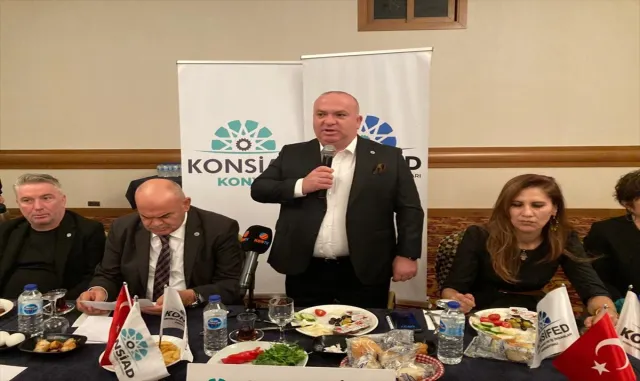 Konya’da "Sanayide Yeşil Dönüşüm ve Sürdürülebilirlik Zirvesi" düzenlendi Konya’da "Sanayide Yeşil Dönüşüm ve Sürdürülebilirlik Zirvesi" düzenlendi