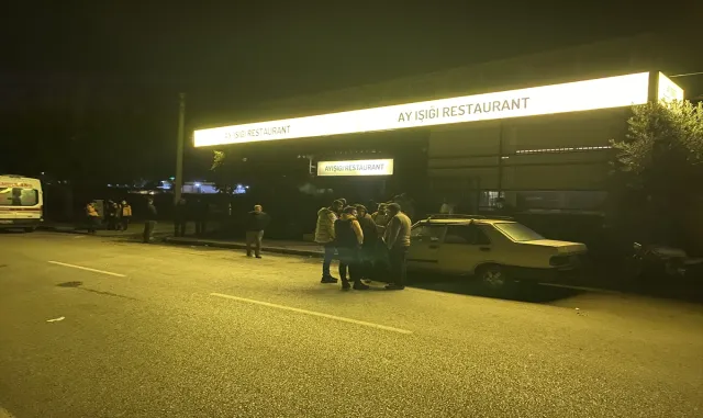 Manisa’da bir kişinin öldüğü silahlı kavgayla ilgili 8 şüpheli tutuklandı Manisa’da bir kişinin öldüğü silahlı kavgayla ilgili 8 şüpheli tutuklandı