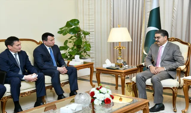 Pakistan: Vize prosedürlerinin kolaylaştırılması, Özbekistan ile ticareti artıracak Pakistan: Vize prosedürlerinin kolaylaştırılması, Özbekistan ile ticareti artıracak