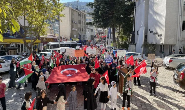 Trabzon ve Artvin’de Filistin’e destek yürüyüşü yapıldı Trabzon ve Artvin’de Filistin’e destek yürüyüşü yapıldı