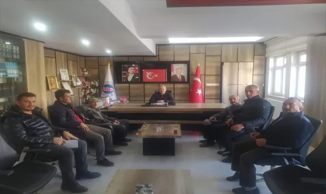 Akkışla Belediye Başkanı Arslan, esnafla buluştu Akkışla Belediye Başkanı Arslan, esnafla buluştu