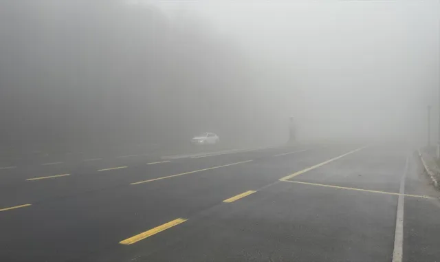 Bolu Dağı’nda sis etkili oldu Bolu Dağı’nda sis etkili oldu