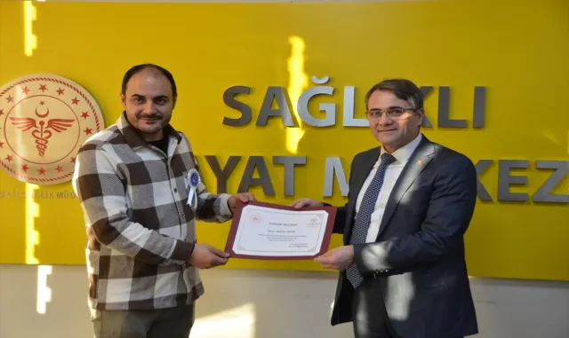 Bursa’da günde 3 paket sigara içen tiryaki, uzmanlar sayesinde bağımlılıktan kurtuldu Bursa’da günde 3 paket sigara içen tiryaki, uzmanlar sayesinde bağımlılıktan kurtuldu