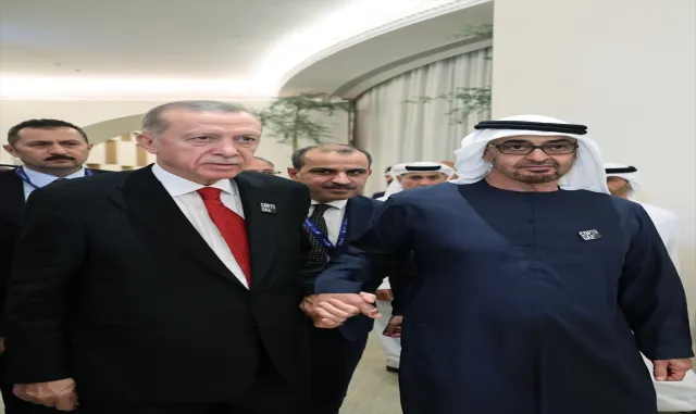 Cumhurbaşkanı Erdoğan, BAE Devlet Başkanı Al Nahyan ile bir araya geldi Cumhurbaşkanı Erdoğan, BAE Devlet Başkanı Al Nahyan ile bir araya geldi