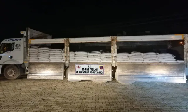 Edirne’de 20 ton sahte gübre ele geçirildi Edirne’de 20 ton sahte gübre ele geçirildi