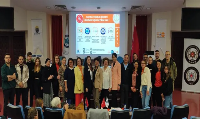 ESOGÜ’de "Kadına Yönelik Şiddeti Önlemek İçin Yatırım Yap Paneli" düzenlendi ESOGÜ’de "Kadına Yönelik Şiddeti Önlemek İçin Yatırım Yap Paneli" düzenlendi