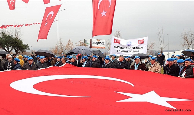 Kayseri’deki terör saldırısının yıl dönümünde şehit olan 15 asker anıldı Kayseri’deki terör saldırısının yıl dönümünde şehit olan 15 asker anıldı