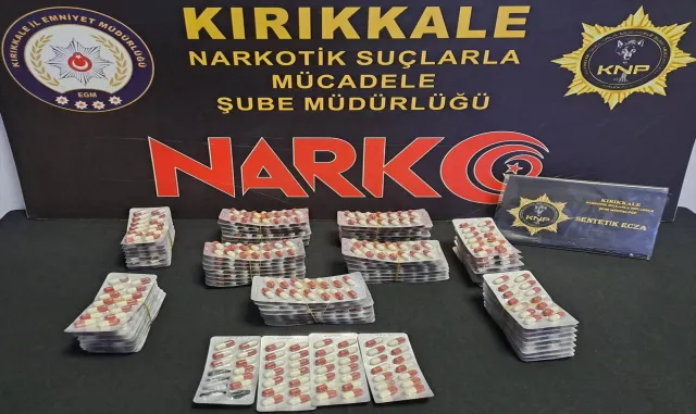 Kırıkkale’de uyuşturucu operasyonunda 2 zanlı yakalandı Kırıkkale’de uyuşturucu operasyonunda 2 zanlı yakalandı
