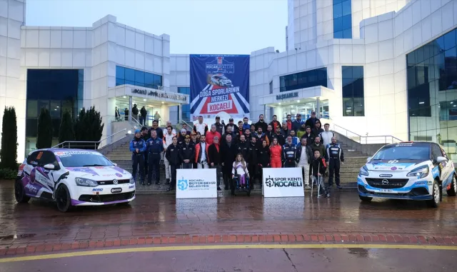 Kocaeli’de ralli heyecanı sürüyor Kocaeli’de ralli heyecanı sürüyor