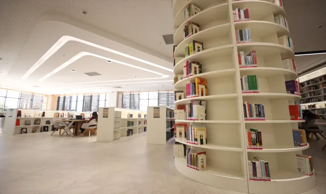 Kültür ve Turizm Bakanı Ersoy, Antalya Kütüphanesi’nin açılışında konuştu: Kültür ve Turizm Bakanı Ersoy, Antalya Kütüphanesi’nin açılışında konuştu: