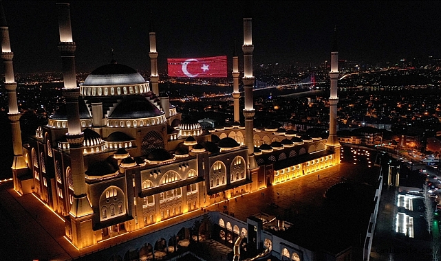 Şehitler için sabah namazında tüm camilerde dua edilecek Şehitler için sabah namazında tüm camilerde dua edilecek