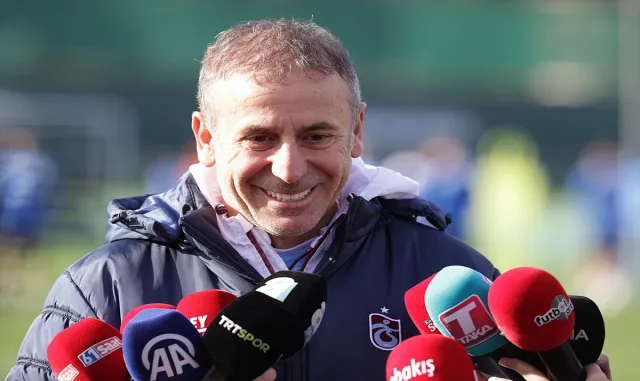 Trabzonspor Teknik Direktörü Avcı, odak noktalarının saha içi olduğunu açıkladı: Trabzonspor Teknik Direktörü Avcı, odak noktalarının saha içi olduğunu açıkladı: