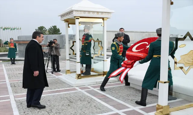 Türkmenistan Devlet Başkanı Berdimuhamedov, Cumhurbaşkanı Yardımcısı Yılmaz’ı kabul etti Türkmenistan Devlet Başkanı Berdimuhamedov, Cumhurbaşkanı Yardımcısı Yılmaz’ı kabul etti