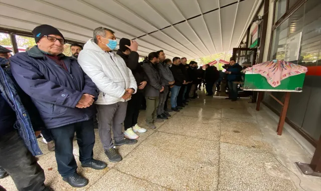 Anadolu Ajansı Eskişehir Bürosu personeli Özçelik son yolculuğuna uğurlandı Anadolu Ajansı Eskişehir Bürosu personeli Özçelik son yolculuğuna uğurlandı