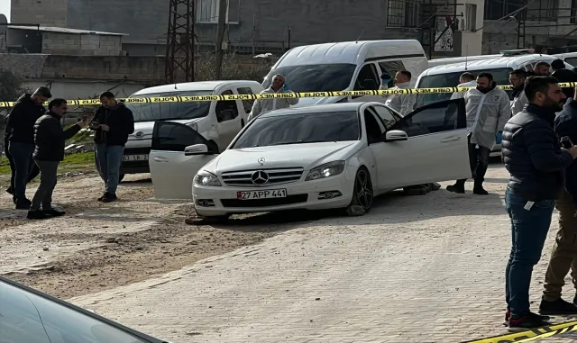 GÜNCELLEME - Gaziantep’te eşi ve 2 kayınbiraderini öldüren kişi intihar etti GÜNCELLEME - Gaziantep’te eşi ve 2 kayınbiraderini öldüren kişi intihar etti