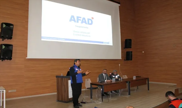 KAEÜ’de "Afet Farkındalığı ve AFAD" eğitimi KAEÜ’de "Afet Farkındalığı ve AFAD" eğitimi