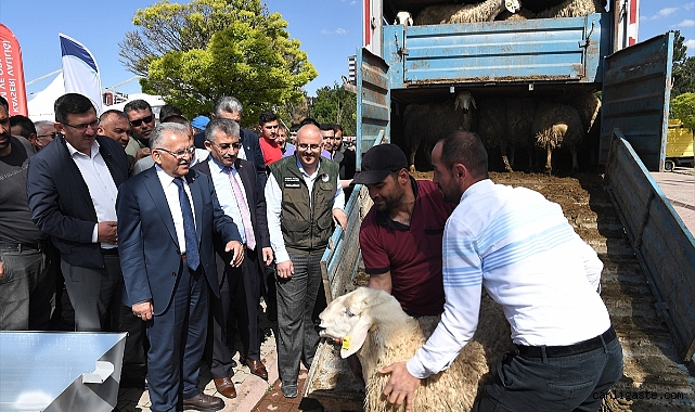 Kayseri’de tarım ve hayvancılığa 205 milyon liralık yatırım Kayseri’de tarım ve hayvancılığa 205 milyon liralık yatırım