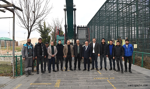 Kayseri hayvanat bahçesinde temizlik ve tadilat çalışmaları yapılıyor Kayseri hayvanat bahçesinde temizlik ve tadilat çalışmaları yapılıyor