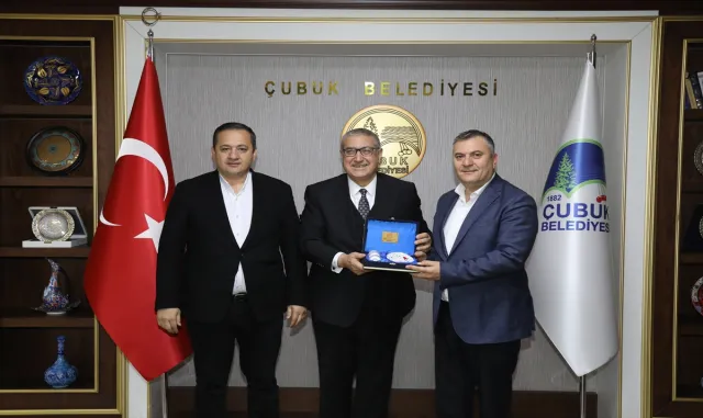 Pazarcık Belediye Başkanı İbrahim Yılmazcan’dan Çubuk’a ziyaret Pazarcık Belediye Başkanı İbrahim Yılmazcan’dan Çubuk’a ziyaret