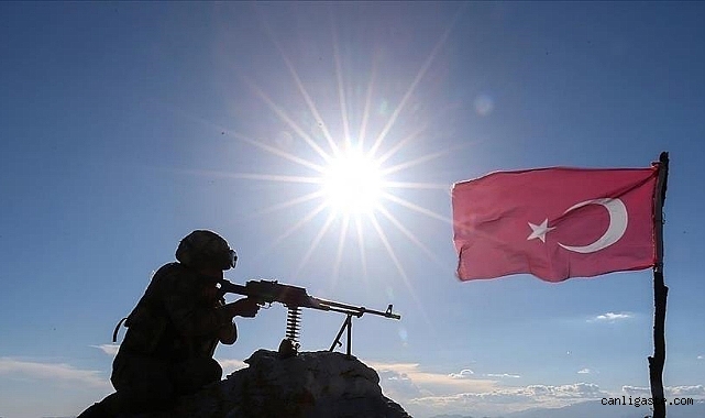 Pençe-Kilit Harekatı bölgesinde 6 asker şehit oldu, 7 asker yaralandı Pençe-Kilit Harekatı bölgesinde 6 asker şehit oldu, 7 asker yaralandı