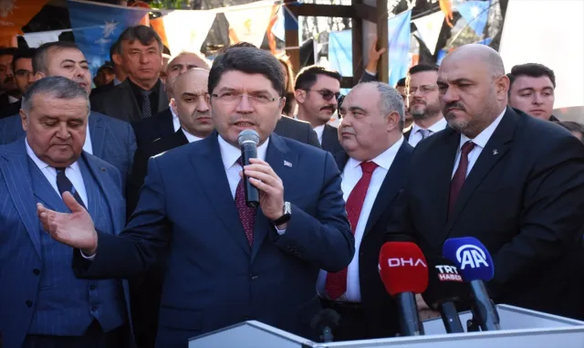 Adalet Bakanı Tunç, Bartın Belediyesinin proje tanıtım toplantısında konuştu: Adalet Bakanı Tunç, Bartın Belediyesinin proje tanıtım toplantısında konuştu: