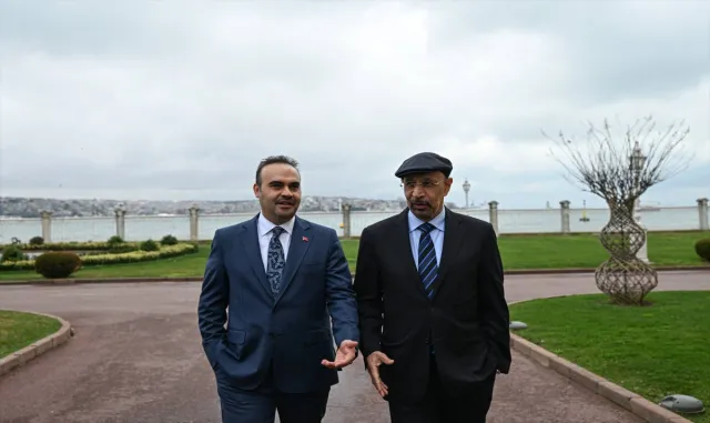 Bakan Kacır, Suudi Arabistan Yatırım Bakanı Al-Falih ile görüştü: Bakan Kacır, Suudi Arabistan Yatırım Bakanı Al-Falih ile görüştü: