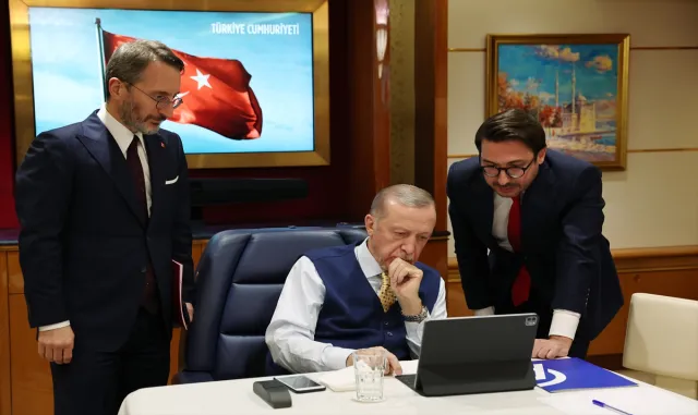 Cumhurbaşkanı Erdoğan, AA’nın "Yılın Kareleri" oylamasına katıldı Cumhurbaşkanı Erdoğan, AA’nın "Yılın Kareleri" oylamasına katıldı
