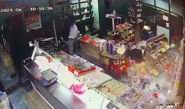 Kayseri’de kalp krizi geçirip kaza yapan sürücü hayatını kaybetti, 4 kişi yaralandı Kayseri’de kalp krizi geçirip kaza yapan sürücü hayatını kaybetti, 4 kişi yaralandı
