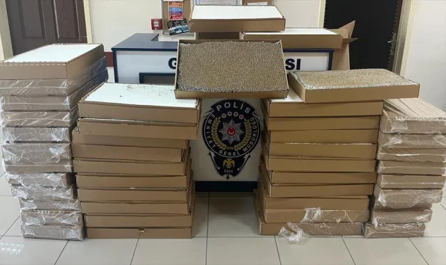 Kırıkkale’de 225 bin dolu makaron ele geçirildi Kırıkkale’de 225 bin dolu makaron ele geçirildi