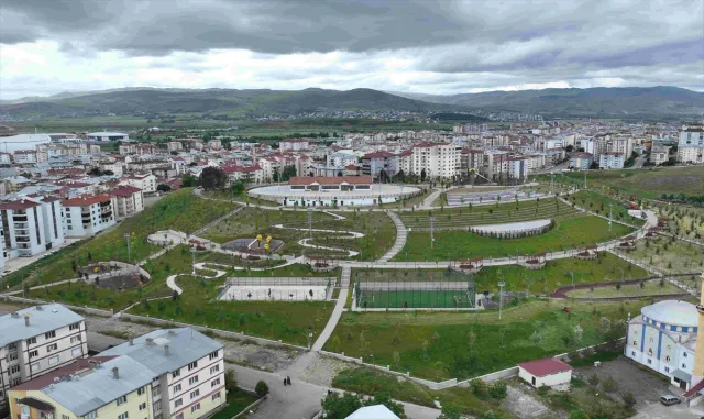 Sivas’ta Yumurtatepe Bölge Parkı hizmete açıldı Sivas’ta Yumurtatepe Bölge Parkı hizmete açıldı