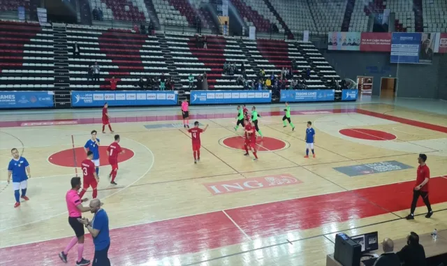 Down Sendromlu Futsal Milli Takımı, Trisome Oyunları’nda İtalya’yı farklı yendi Down Sendromlu Futsal Milli Takımı, Trisome Oyunları’nda İtalya’yı farklı yendi