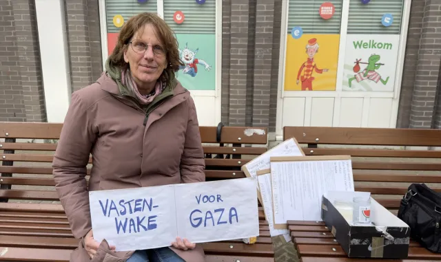 Hollandalı Profesör Thea Hilhorst, Gazze’deki açlık ve kıtlığa dikkati çekmek için açlık grevi düzenledi: Hollandalı Profesör Thea Hilhorst, Gazze’deki açlık ve kıtlığa dikkati çekmek için açlık grevi düzenledi: