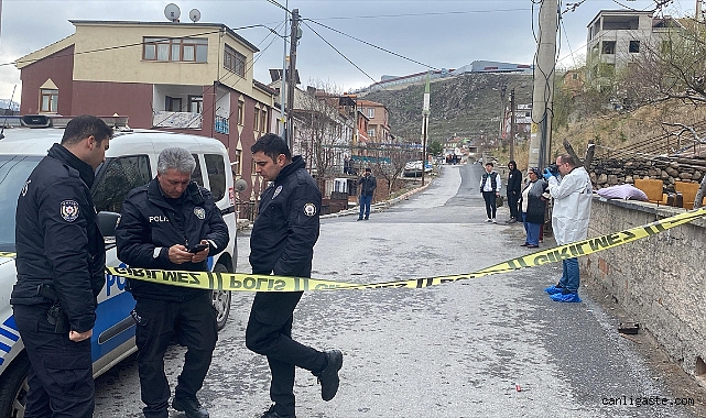 Kayseri’de bıçaklı kavga: 2 kişi yaralandı Kayseri’de bıçaklı kavga: 2 kişi yaralandı