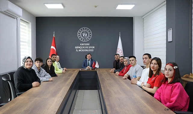 Kayserili bilek güreşçileri Samsun’dan 10 madalya ile döndü Kayserili bilek güreşçileri Samsun’dan 10 madalya ile döndü