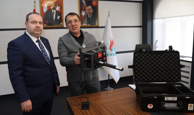Nevşehir Belediyesine yer altı görüntüleme cihazı hediye edildi Nevşehir Belediyesine yer altı görüntüleme cihazı hediye edildi