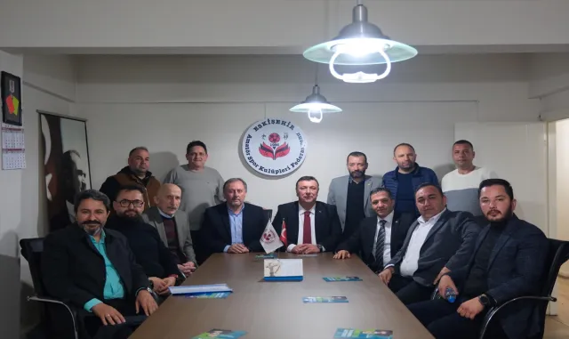 Odunpazarı Belediye Başkan adayı Alp’ten, Eskişehir Amatör Spor Kulüpleri Federasyonu’na ziyaret Odunpazarı Belediye Başkan adayı Alp’ten, Eskişehir Amatör Spor Kulüpleri Federasyonu’na ziyaret