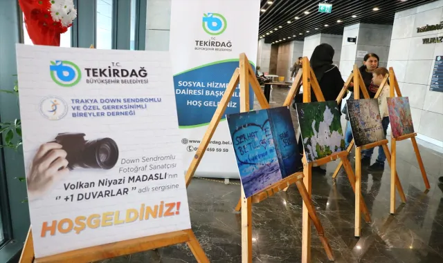 Tekirdağ’da down sendromlu fotoğrafçı dördüncü sergisini açtı Tekirdağ’da down sendromlu fotoğrafçı dördüncü sergisini açtı
