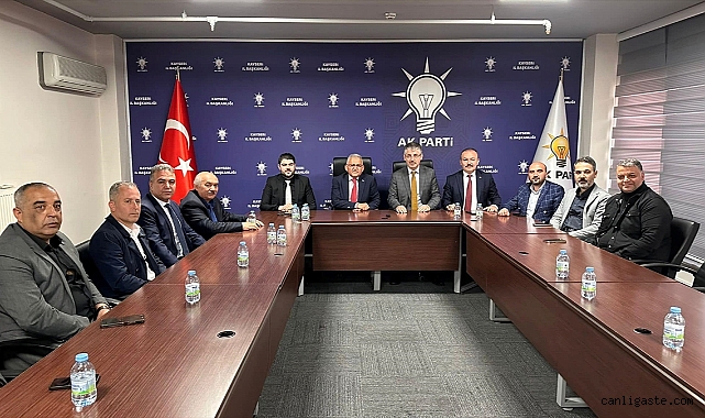 AK Parti Kayseri İl Başkanlığı bayramlaşma programı düzenledi AK Parti Kayseri İl Başkanlığı bayramlaşma programı düzenledi