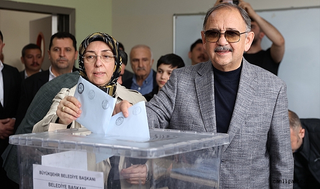 Bakan Özhaseki, oyunu Kayseri’de kullandı Bakan Özhaseki, oyunu Kayseri’de kullandı