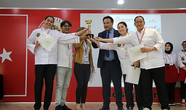 Kayseri’de lise öğrencilerinin yöresel yemek yarışması sona erdi Kayseri’de lise öğrencilerinin yöresel yemek yarışması sona erdi
