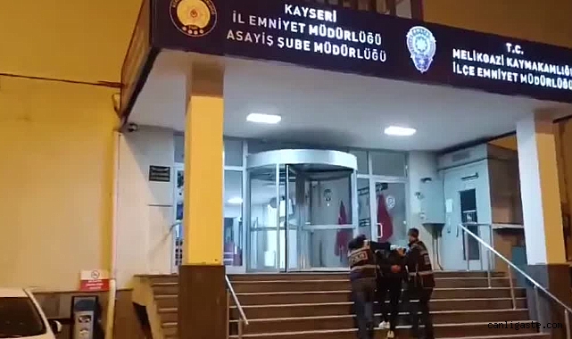 Kayseri’de sahte polis dolandırıcılık yaparken yakalandı Kayseri’de sahte polis dolandırıcılık yaparken yakalandı