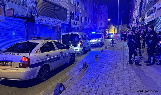 Kayseri Olay! Bıçaklı kavgada 2 kişi yaralandı Kayseri Olay! Bıçaklı kavgada 2 kişi yaralandı