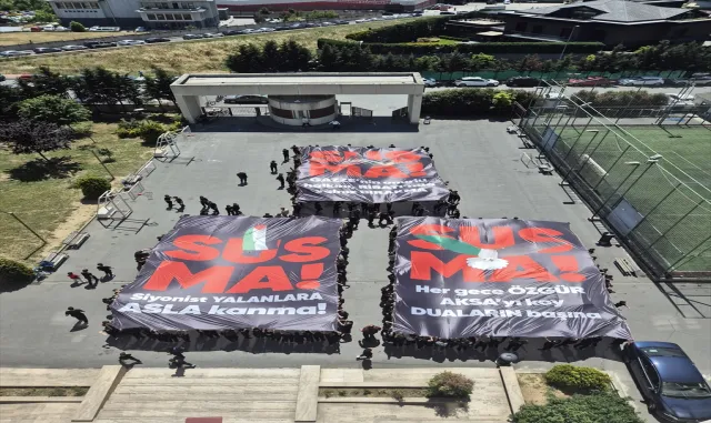 İstanbul’da Anadolu İmam Hatip Lisesi öğrencilerinden Filistin’e destek eylemi İstanbul’da Anadolu İmam Hatip Lisesi öğrencilerinden Filistin’e destek eylemi