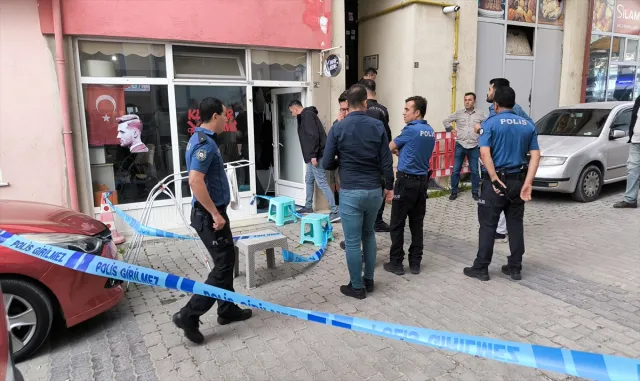 Kütahya’da kuaför salonunda 2 kişiyi öldüren şüpheli tutuklandı Kütahya’da kuaför salonunda 2 kişiyi öldüren şüpheli tutuklandı