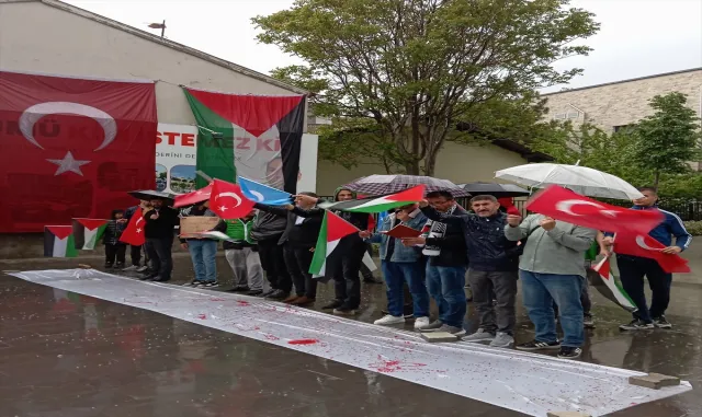 Niğde’de Gazze’ye destek amacıyla başlatılan oturma eylemi sürüyor Niğde’de Gazze’ye destek amacıyla başlatılan oturma eylemi sürüyor