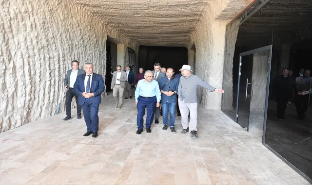 Başkan Büyükkılıç, Kültepe Müzesi’nde çalışmaları inceledi Başkan Büyükkılıç, Kültepe Müzesi’nde çalışmaları inceledi