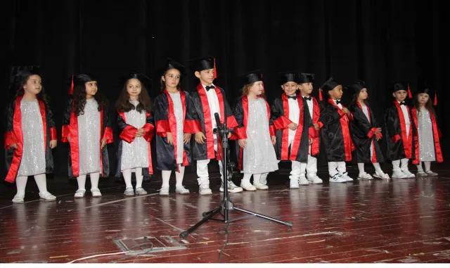 Beypazarı Çocuk Etkinlik Merkezinde yıl sonu gösterisi gerçekleştirildi Beypazarı Çocuk Etkinlik Merkezinde yıl sonu gösterisi gerçekleştirildi